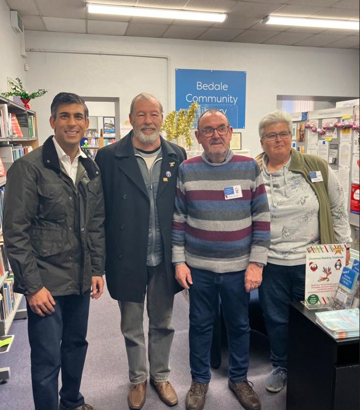Rishi Sunak with Volunteers at the Bedale community library